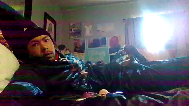 Snapshot of Creationmonster0 chatting on 11/26/25, 06:31 Creationmonster0 online show from 11/26/25, 06:31
