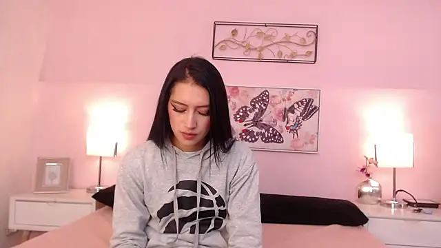 sara17  online show from 10/19/25, 01:39