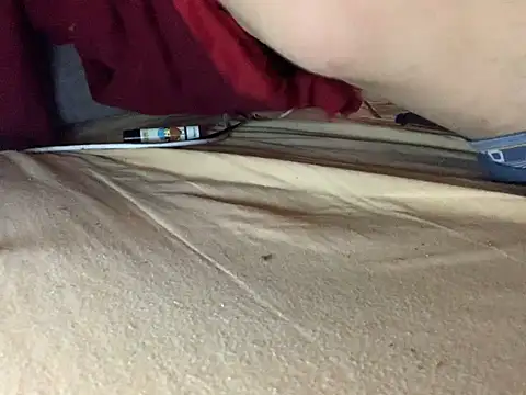 Snapshot of sweet24c chatting on 01/01/25, 05:22 sweet24c online show from 01/01/25, 05:22