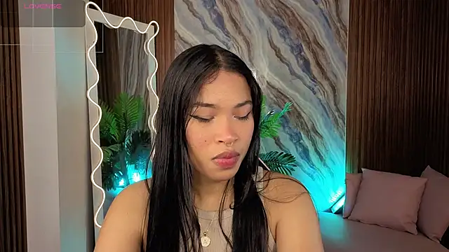 Snapshot of penelope_tay1 chatting on 04/26/26, 03:15 penelope tay1 online show from 04/26/26, 03:15