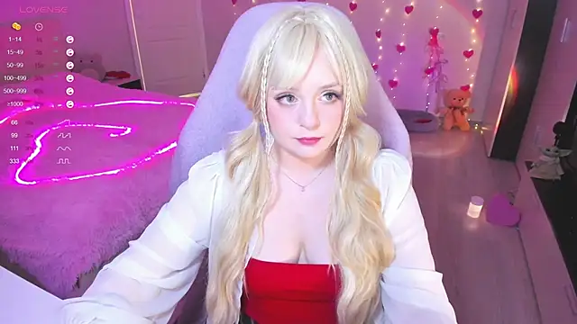 Snapshot of Amy_honey_angel chatting on 02/12/25, 09:31 Amy honey angel online show from 02/12/25, 09:31