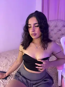 Emily-14 online show from 01/15/25, 10:06