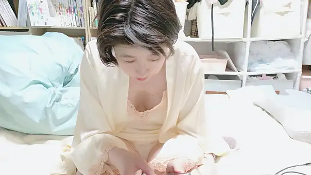 Snapshot of morikawa_sayaka chatting on 05/05/26, 12:57 morikawa sayaka online show from 05/05/26, 12:57