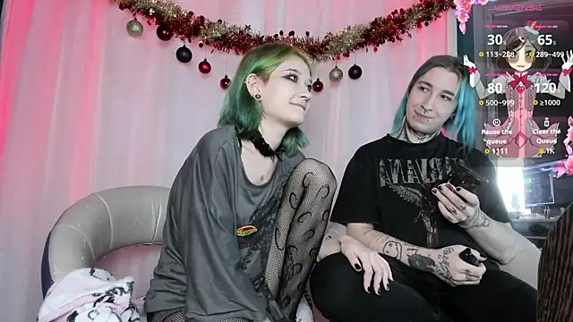 Snapshot of Milten-Trish chatting on 12/24/24, 08:05 Milten-Trish online show from 12/24/24, 08:05