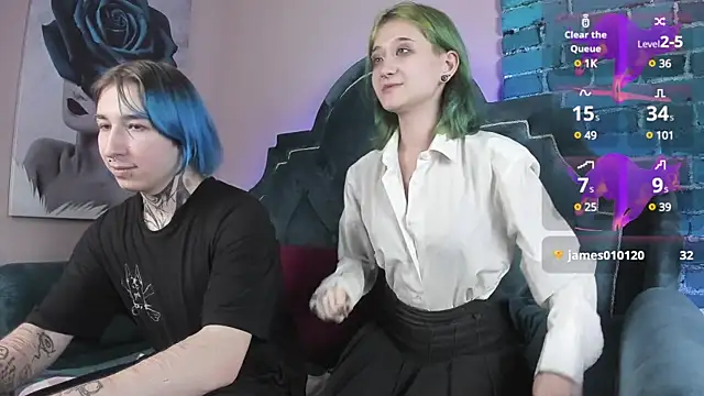 Snapshot of Milten-Trish chatting on 01/25/25, 12:27 Milten-Trish online show from 01/25/25, 12:27