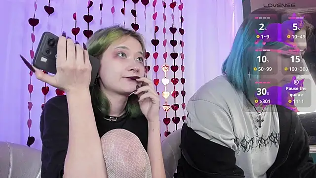 Snapshot of Milten-Trish chatting on 02/27/25, 10:42 Milten-Trish online show from 02/27/25, 10:42