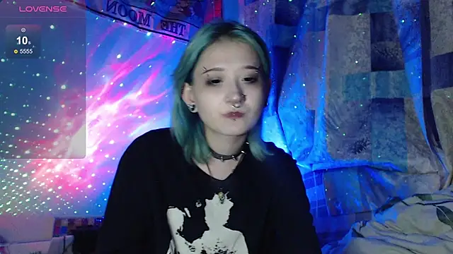 Snapshot of Milten-Trish chatting on 09/30/25, 04:12 Milten-Trish online show from 09/30/25, 04:12