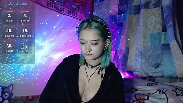 Snapshot of Milten-Trish chatting on 10/01/25, 06:36 Milten-Trish online show from 10/01/25, 06:36