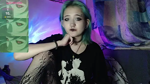 Snapshot of Milten-Trish chatting on 10/04/25, 09:02 Milten-Trish online show from 10/04/25, 09:02