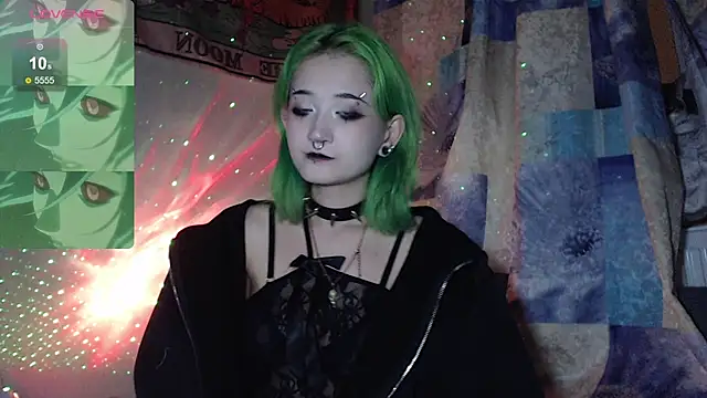 Snapshot of Milten-Trish chatting on 10/26/25, 11:42 Milten-Trish online show from 10/26/25, 11:42