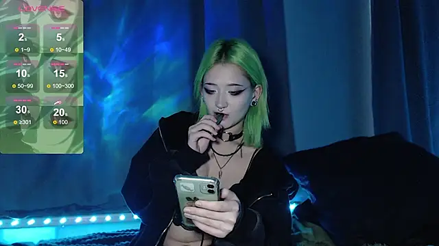 Snapshot of Milten-Trish chatting on 11/02/25, 01:46 Milten-Trish online show from 11/02/25, 01:46