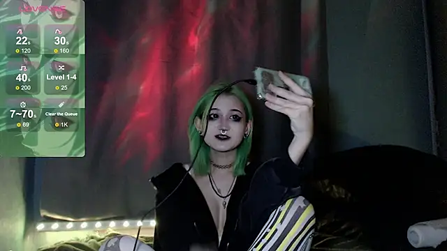 Snapshot of Milten-Trish chatting on 11/03/25, 03:02 Milten-Trish online show from 11/03/25, 03:02