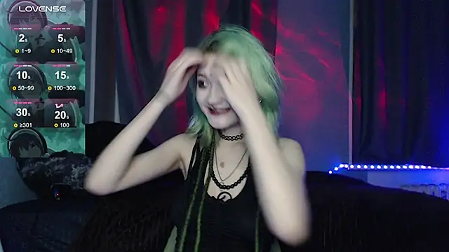 Snapshot of Milten-Trish chatting on 12/03/25, 07:34 Milten-Trish online show from 12/03/25, 07:34