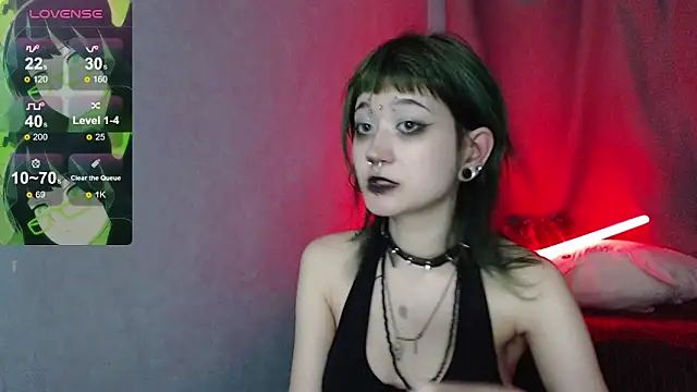 Snapshot of Milten-Trish chatting on 04/15/26, 02:07 Milten-Trish online show from 04/15/26, 02:07