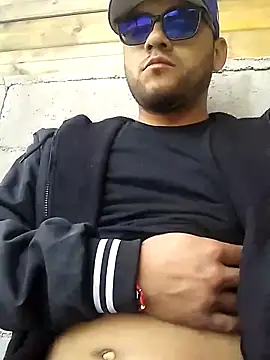 Snapshot of hdzferG chatting on 12/11/24, 07:46 hdzferG online show from 12/11/24, 07:46