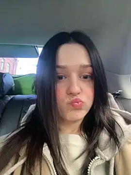 Mia Mia M online show from 04/08/26, 02:06