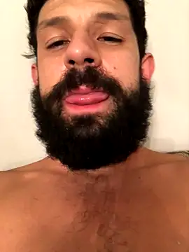 Snapshot of jolesin chatting on 09/19/25, 06:04 jolesin online show from 09/19/25, 06:04