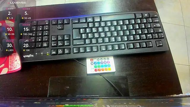  lara1 online show from 10/24/25, 07:32