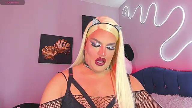 Snapshot of Missisabella_ chatting on 09/13/25, 01:27 Missisabella online show from 09/13/25, 01:27