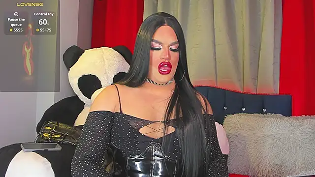 Snapshot of Missisabella_ chatting on 10/15/25, 01:28 Missisabella online show from 10/15/25, 01:28