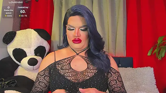 Snapshot of Missisabella_ chatting on 10/17/25, 01:20 Missisabella online show from 10/17/25, 01:20