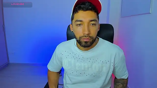 Sweet and caramel online show from 02/03/26, 11:37