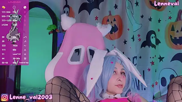 Lenneval1 online show from 11/01/25, 02:24