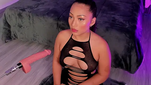 Snapshot of Lillyortiz chatting on 02/23/25, 10:06 Lillyortiz online show from 02/23/25, 10:06