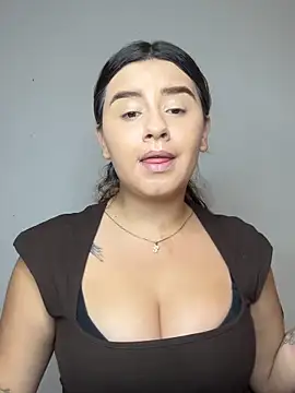 Snapshot of SaraBraun_ chatting on 03/18/26, 06:00 SaraBraun online show from 03/18/26, 06:00