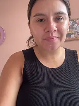 Snapshot of SaraBraun_ chatting on 03/19/26, 07:07 SaraBraun online show from 03/19/26, 07:07