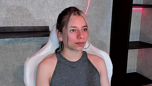 ArtemisaBlake online show from 01/07/25, 08:21