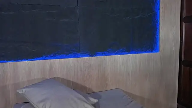 ArtemisaBlake online show from 01/28/25, 10:01