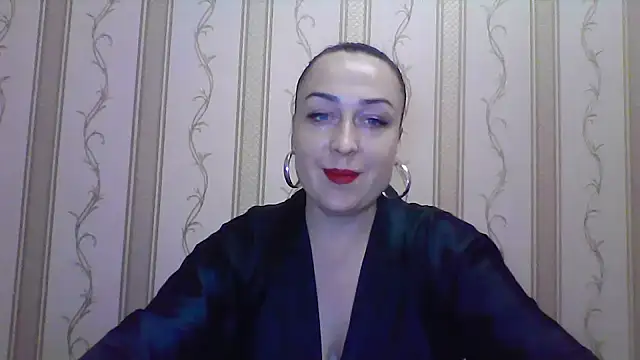 Snapshot of Liza1380 chatting on 12/21/24, 04:14 Liza1380 online show from 12/21/24, 04:14