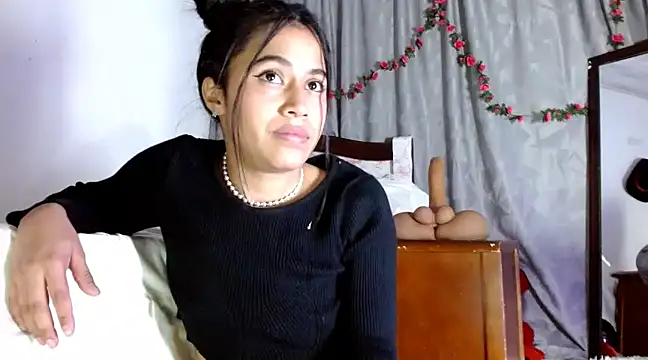 Snapshot of brihanna_lena chatting on 03/21/25, 07:22 brihanna lena online show from 03/21/25, 07:22