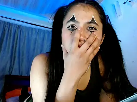 Snapshot of brihanna_lena chatting on 10/21/25, 07:53 brihanna lena online show from 10/21/25, 07:53