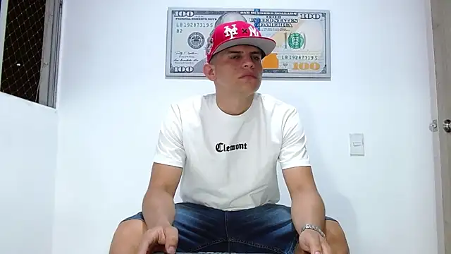 Snapshot of boss_of_cash chatting on 07/03/26, 01:45 boss of cash online show from 07/03/26, 01:45