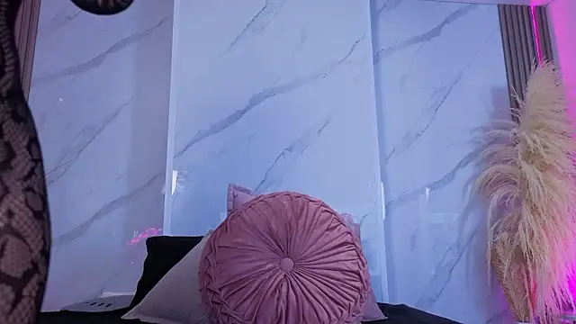 Chlooee   online show from 02/19/26, 01:56