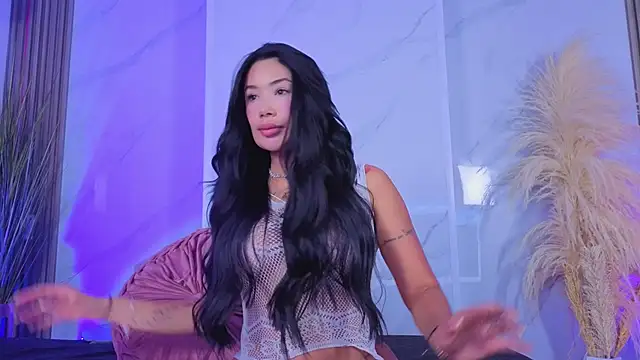 Chlooee   online show from 05/11/26, 02:06
