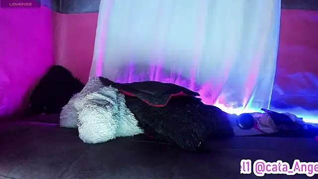 Cata-angel online show from 02/07/25, 01:25