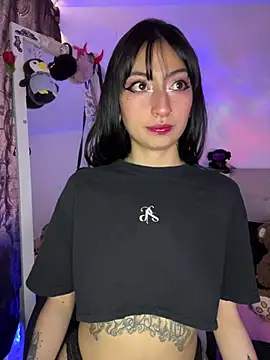 Snapshot of Any_Roussee chatting on 01/18/26, 08:12 Any Roussee online show from 01/18/26, 08:12