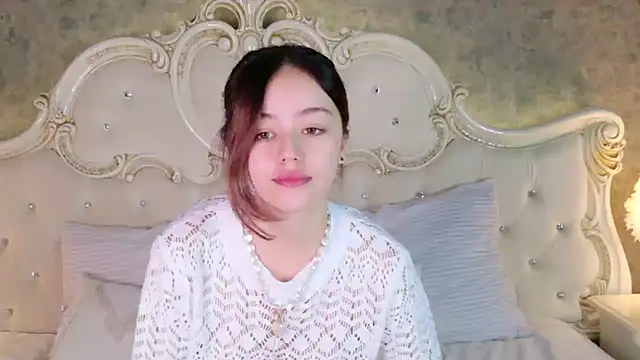 STELLA RICH online show from 11/18/25, 11:14