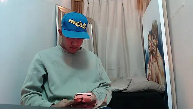 Snapshot of mr_stiven_ chatting on 10/14/25, 03:07 mr stiven  online show from 10/14/25, 03:07