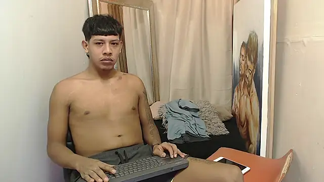 Snapshot of mr_stiven_ chatting on 11/15/25, 03:15 mr stiven online show from 11/15/25, 03:15