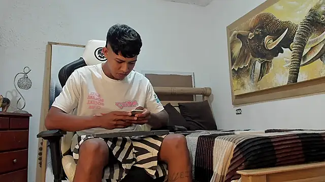 mr stiven  online show from 03/19/26, 03:32