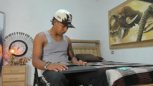 mr stiven  online show from 04/17/26, 02:58