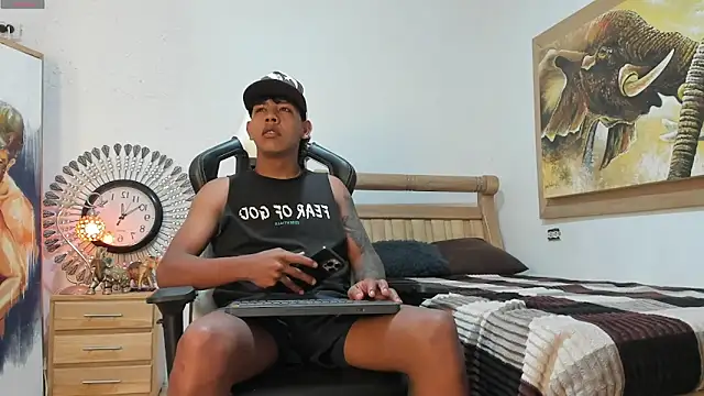 mr stiven  online show from 05/13/26, 03:04