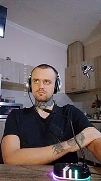 HappyZebra13 online show from 03/18/25, 05:42