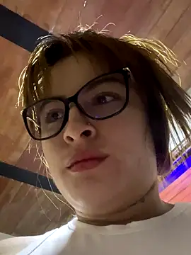 Snapshot of Liah_ferrer chatting on 10/02/25, 11:50 Liah ferrer online show from 10/02/25, 11:50