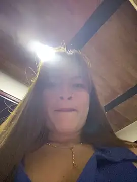 Snapshot of Liah_ferrer chatting on 10/04/25, 10:19 Liah ferrer online show from 10/04/25, 10:19