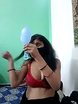 Snapshot of Aafreen_36 chatting on 02/15/25, 09:27 Aafreen 36 online show from 02/15/25, 09:27